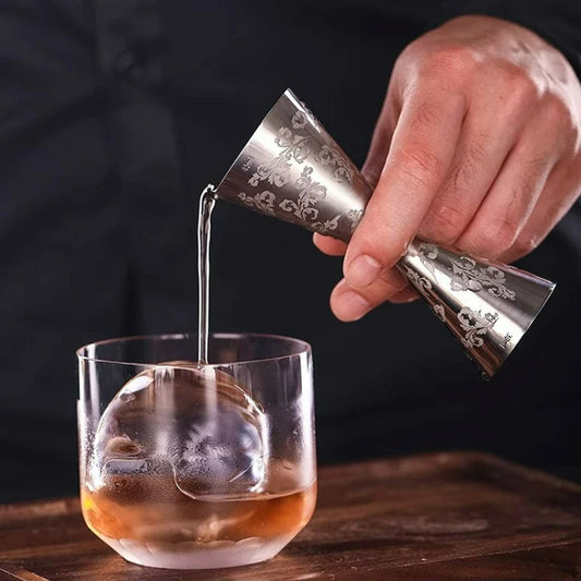 What tools do professional bartenders use?